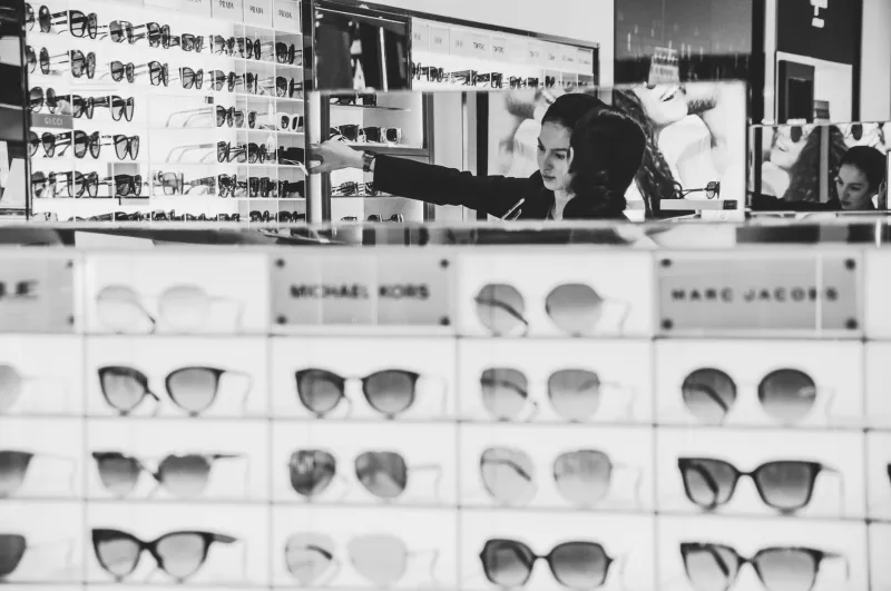 Season Over, Style Just Starting: How Outlet Timing Unlocks the Best of Michael Kors